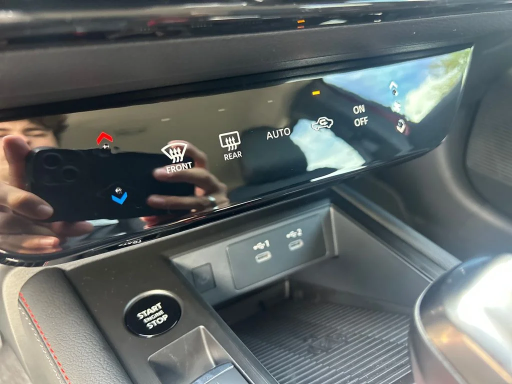 2026 Nissan KICKS SR - Photo 35