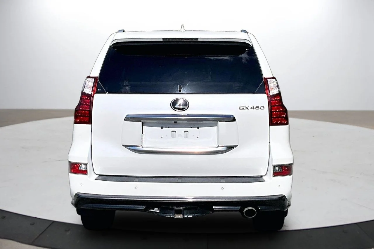 Used 2020  Lexus 460 image 8