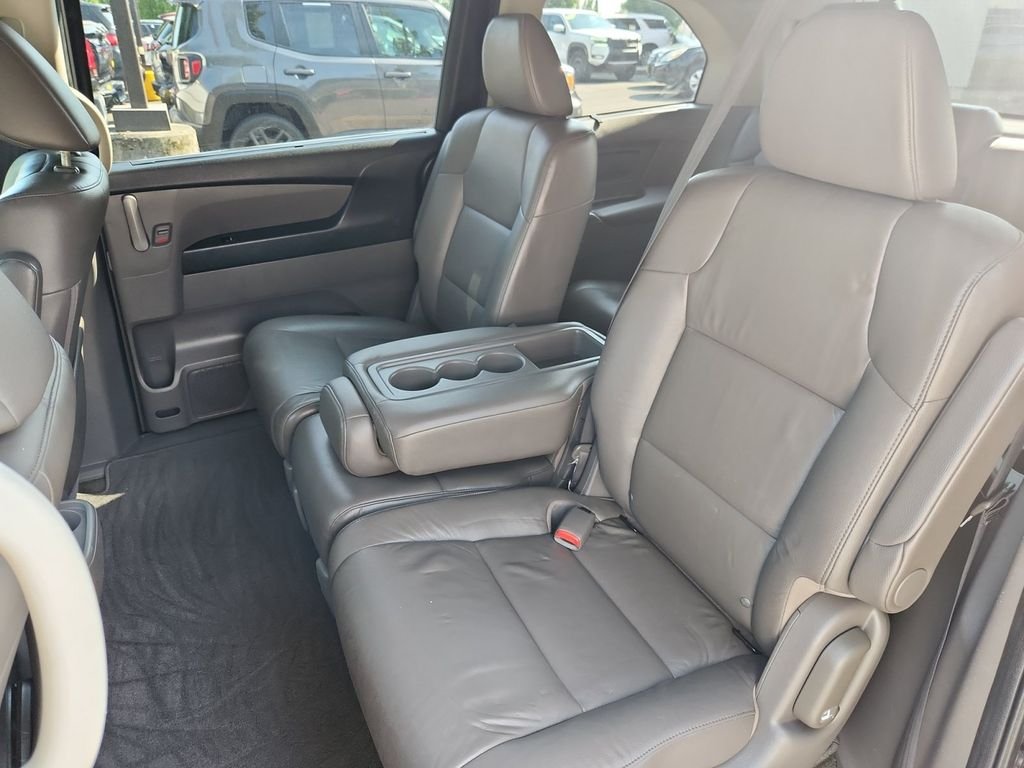 Used 2013  Honda Touring image 22