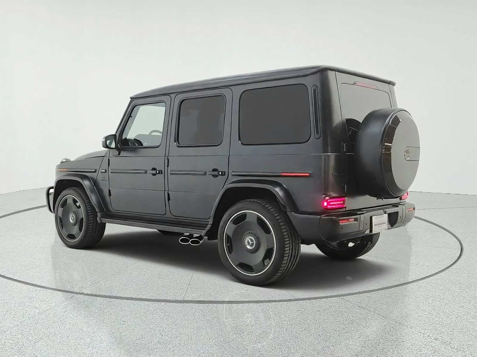 Certified Used 2025 MANUFAKTUR Night Black magno Mercedes-Benz AMG® G 63 SUV image 7