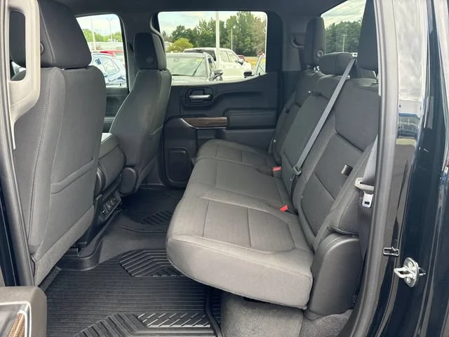 Used 2020 BLACK Chevrolet RST image 29