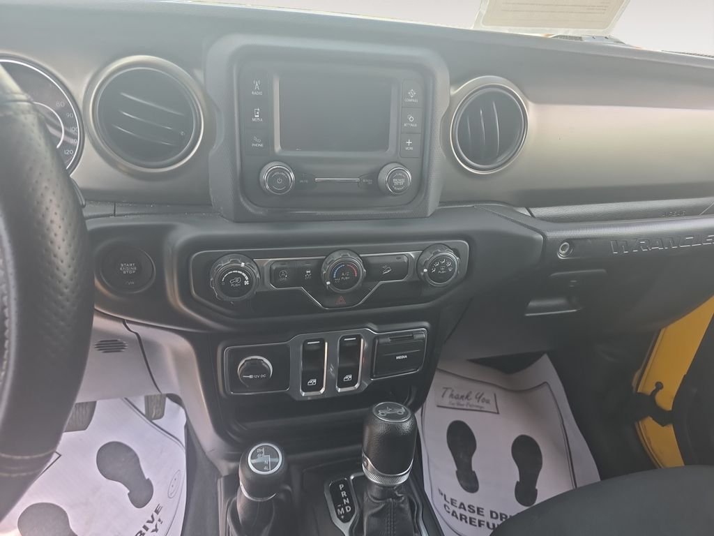 Used 2019 Yellow Jeep Sport S image 11