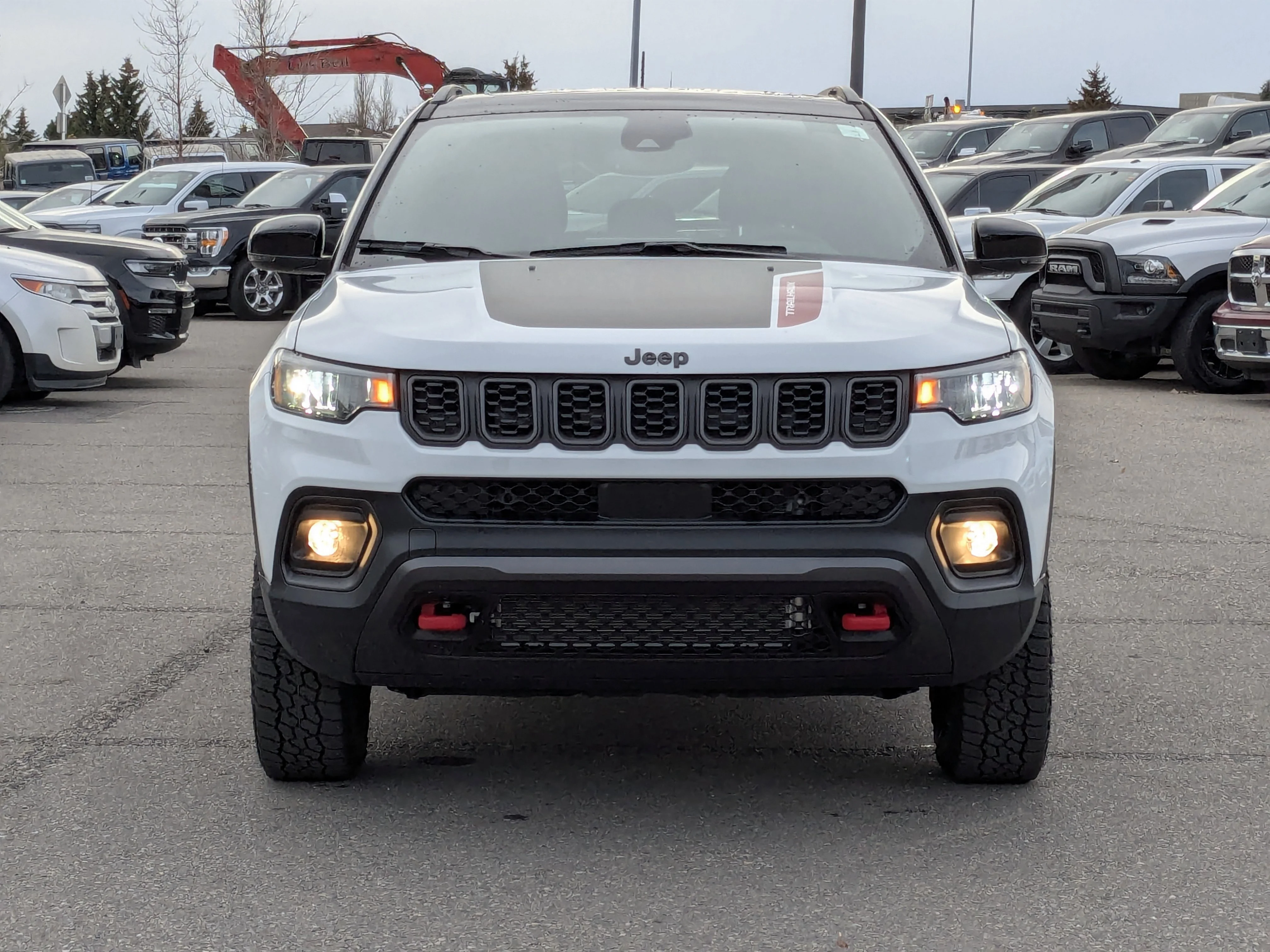New 2026 White Jeep Trailhawk - Sun Sound & Nav Group - Pano Roof - Alpine Speakers image 3
