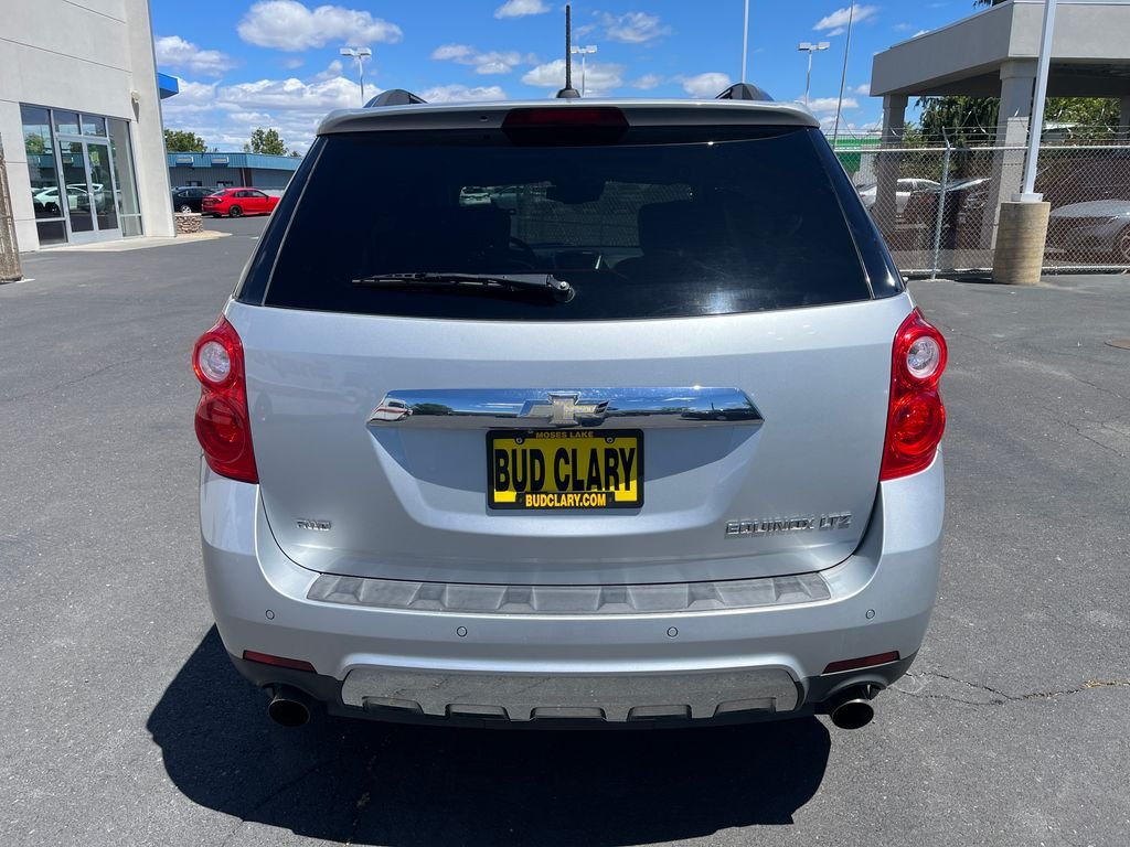 Used 2015 Silver Chevrolet LTZ image 4
