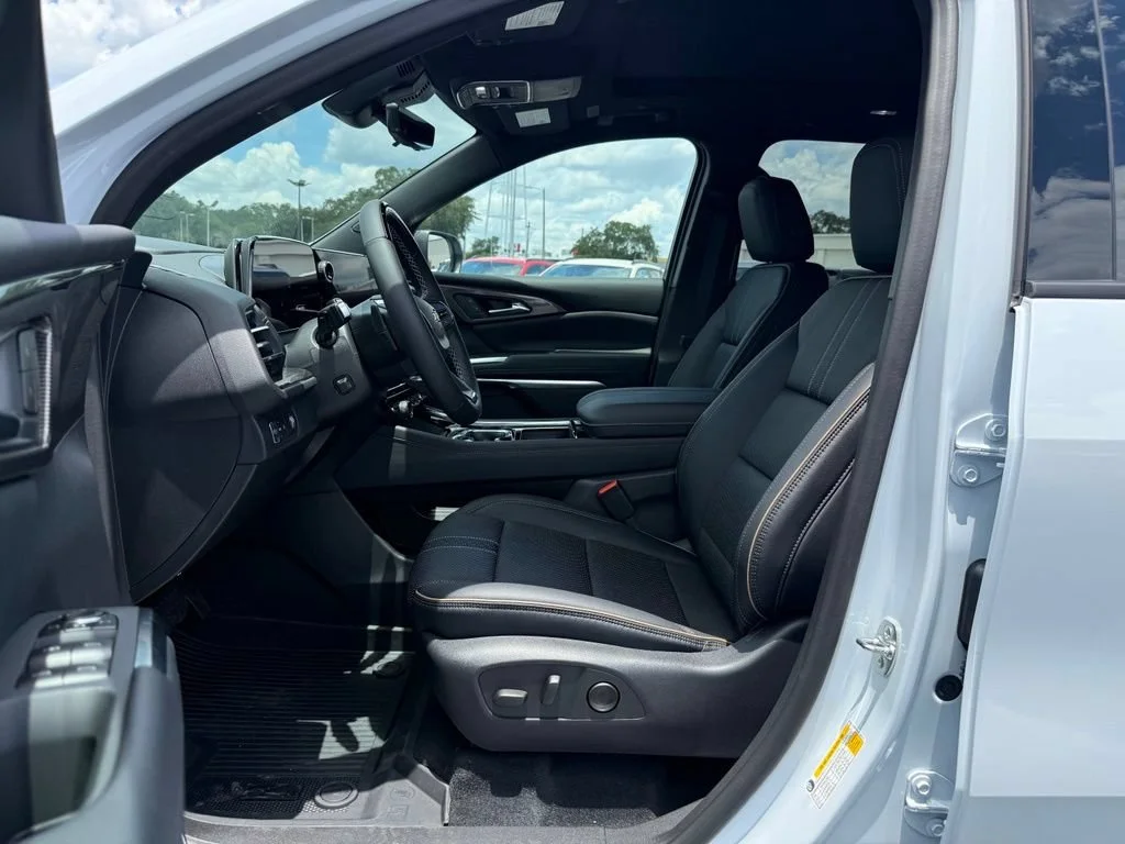 2026 Chevrolet Traverse High Country - Photo 18