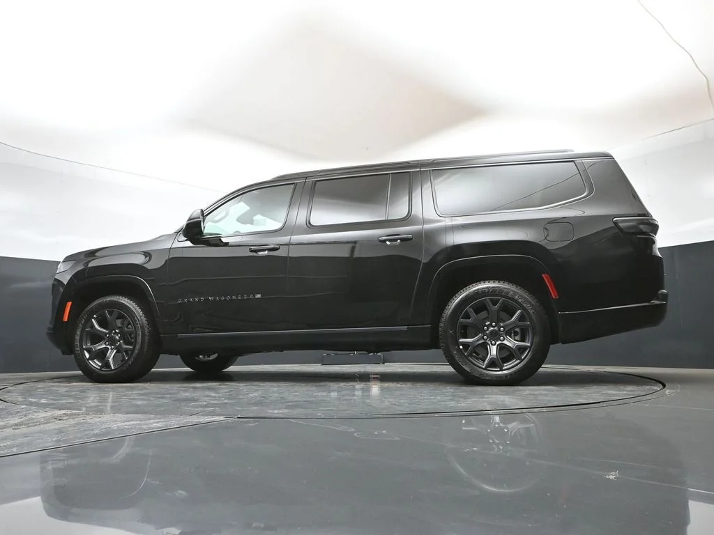 New 2026 High Gloss Black Exterior Paint Jeep Limited Altitude image 54