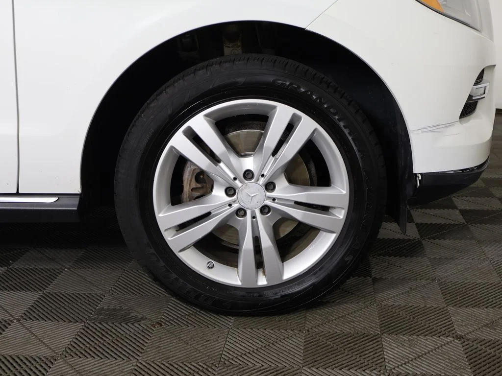 Used 2014 Polar White Mercedes-Benz ML 350 image 20