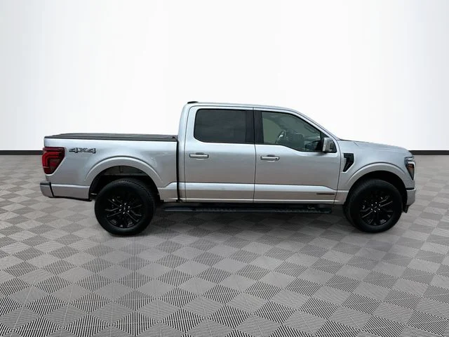 Used 2025 Silver Ford Lariat image 4