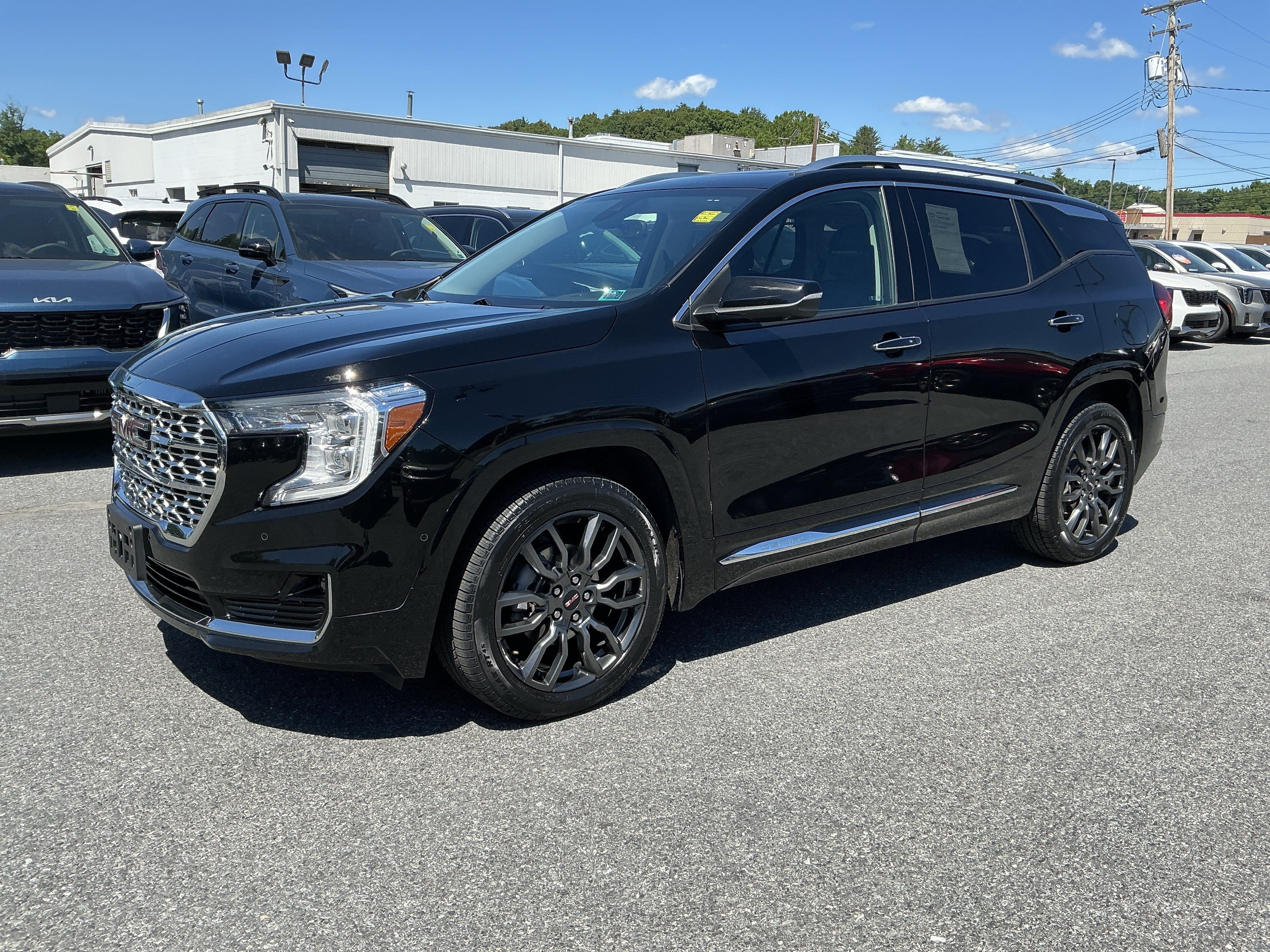 Used 2023 Ebony Twilight Metallic GMC Denali image 7