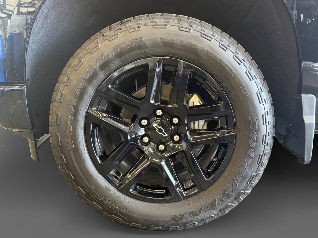 New 2026 Black Chevrolet RST image 15