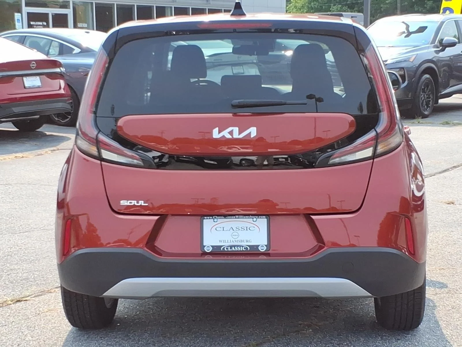 Used 2024 Mars Orange Kia LX image 8