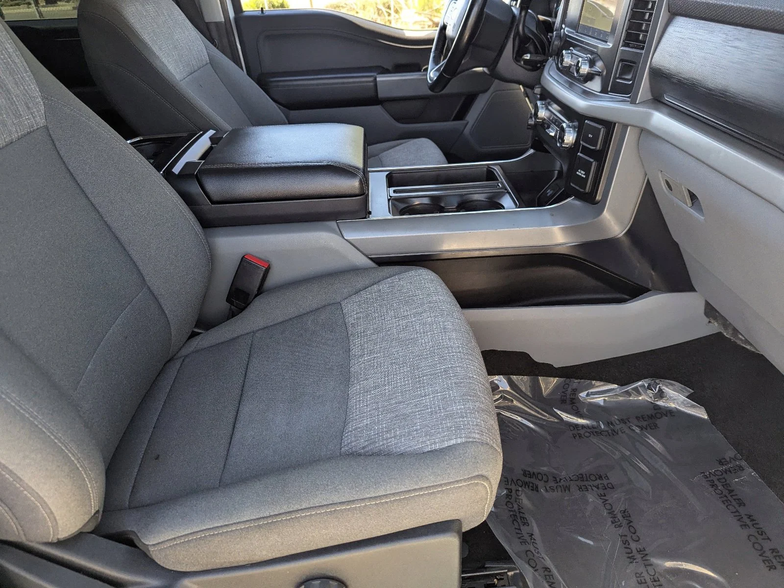 Used 2021 Oxford White Ford XLT image 12