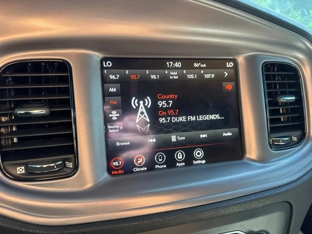 Used 2023 Black Dodge SXT image 18