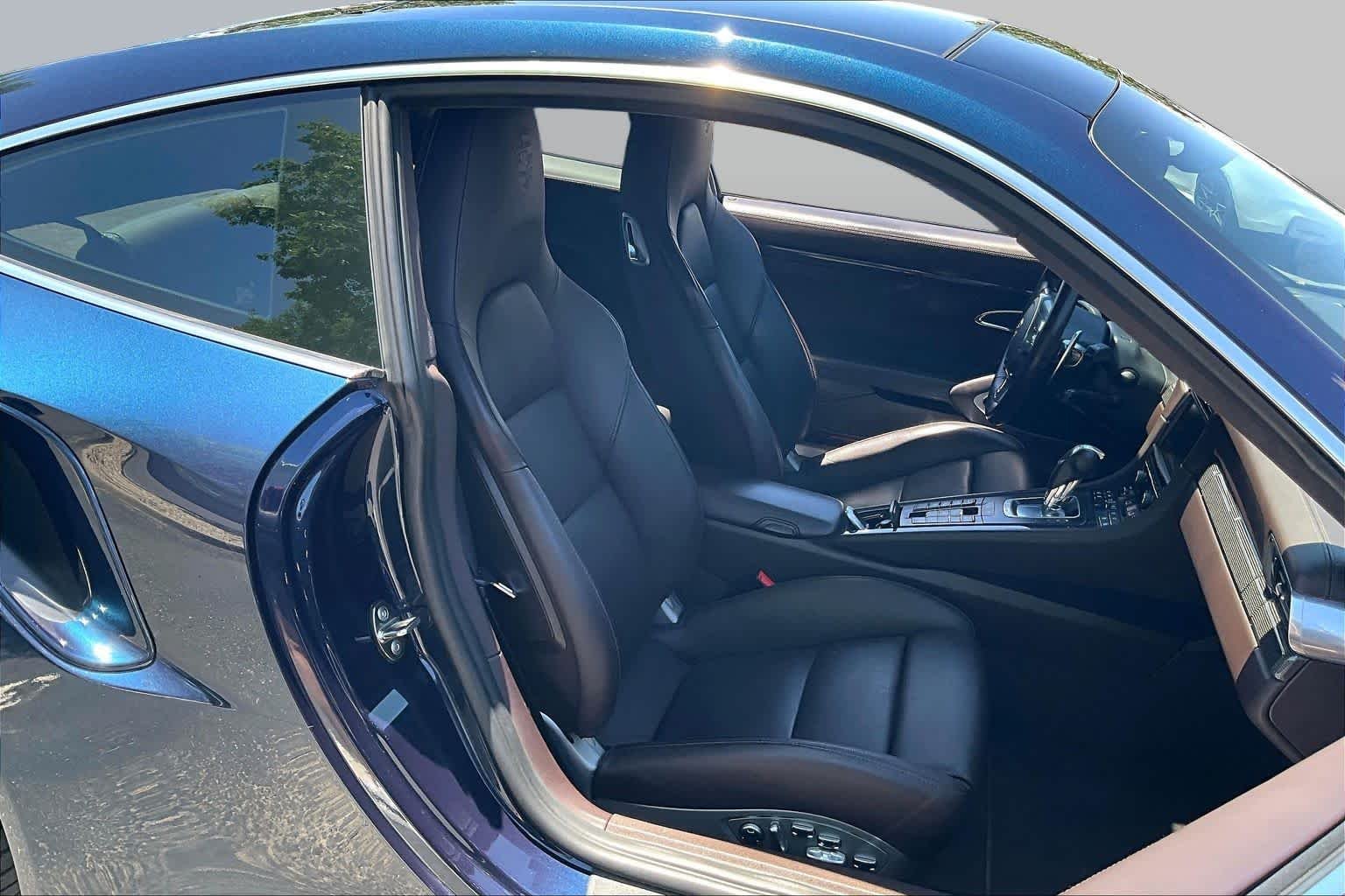 Used 2014 Dark Blue Metallic Porsche Turbo S image 7