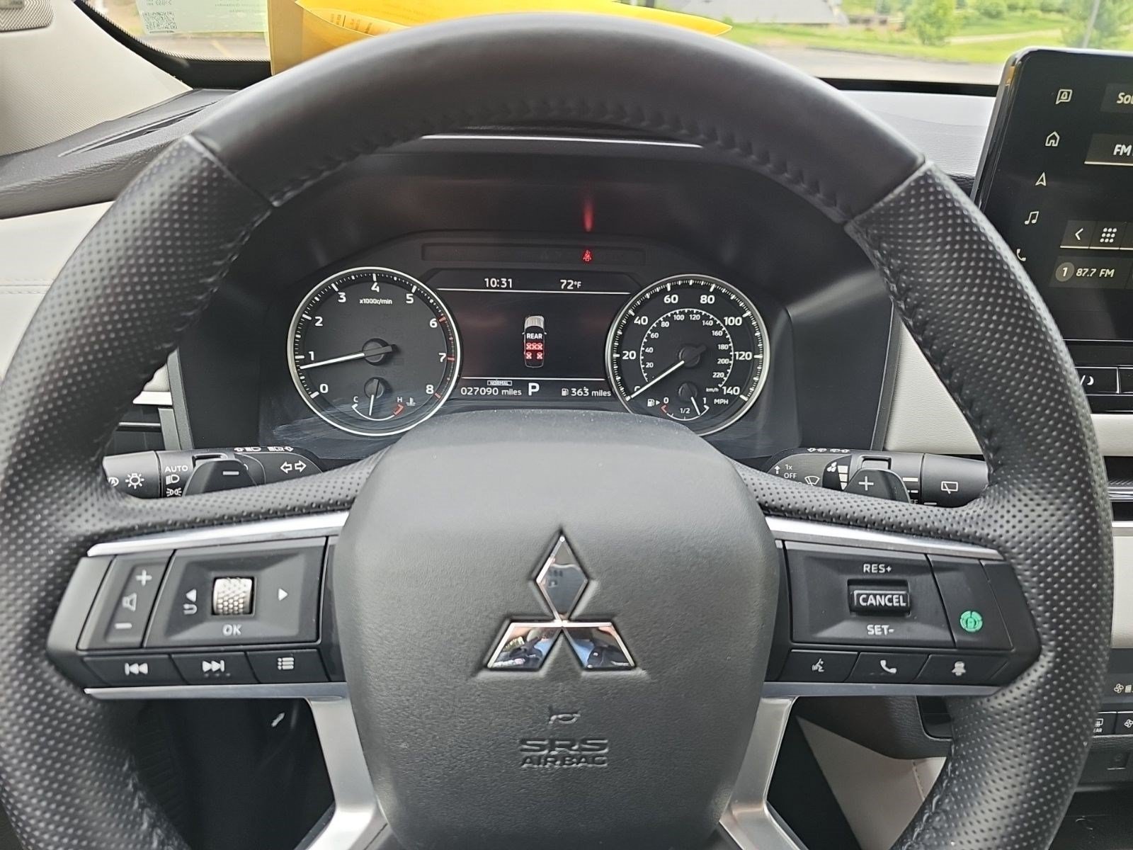 Used 2025 Silver Mitsubishi SE image 21