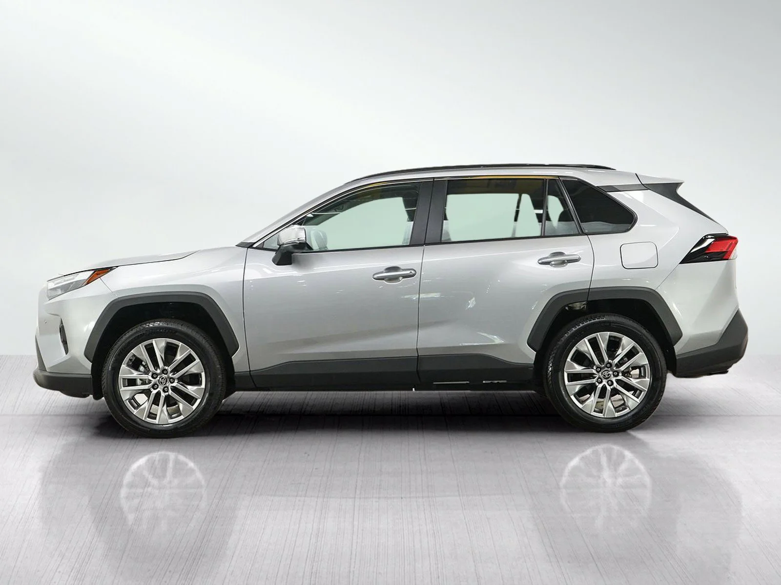 Used 2025 Toyota RAV4 XLE Premium with VIN 2T3A1RFV5SC549413 for sale in Burnsville, Minnesota