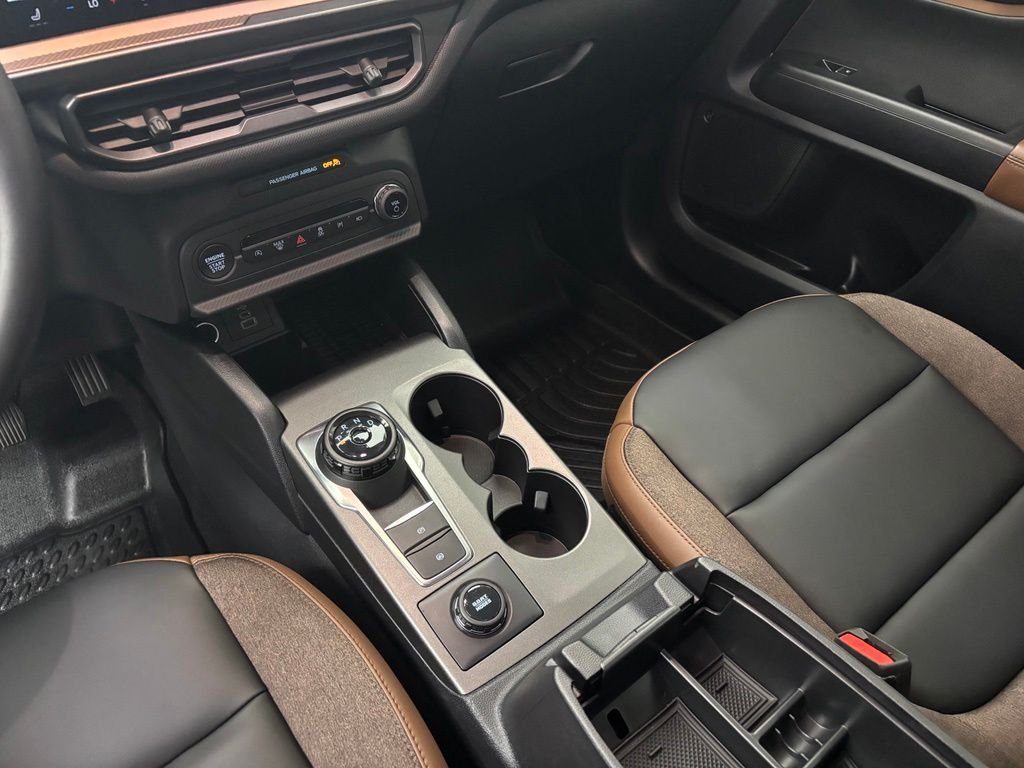 Used 2025 Gray Ford Outer Banks image 25