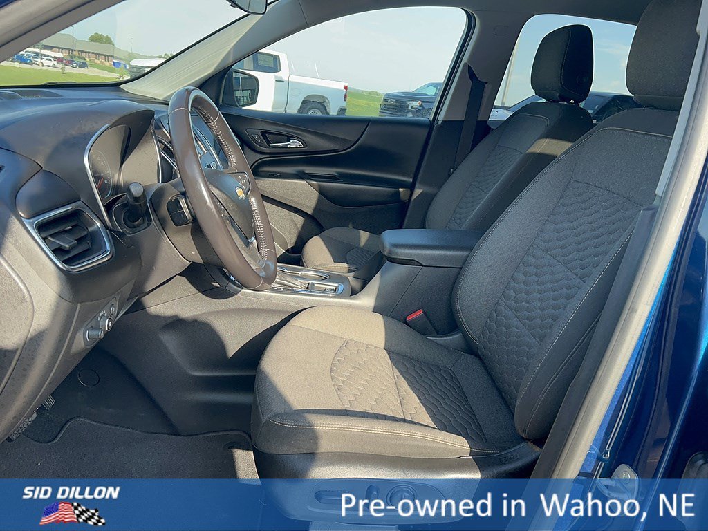 Used 2021 Pacific Blue Metallic Chevrolet LT image 9