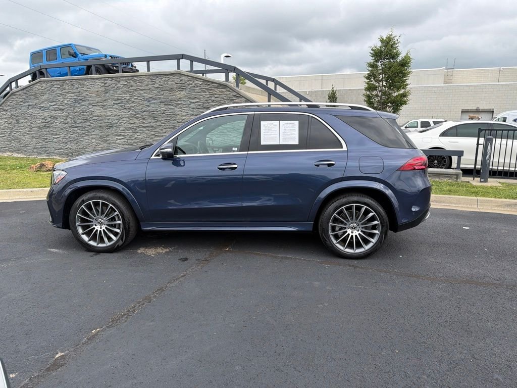 Used 2024  Mercedes-Benz GLE 450e image 4