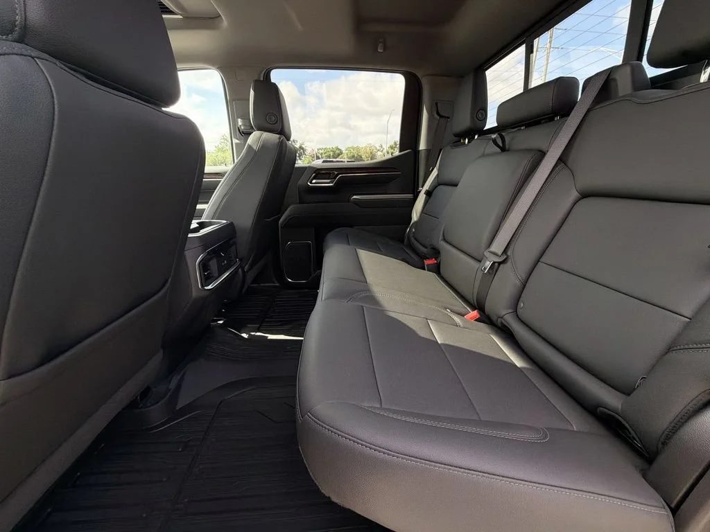 New 2026 Onyx Black GMC Elevation image 17