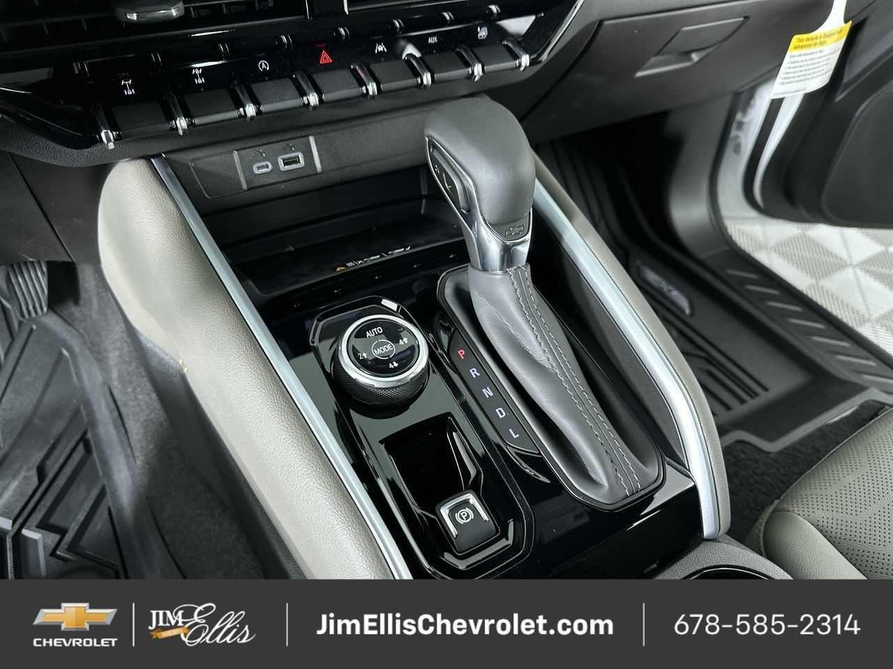 2026 Chevrolet Colorado ZR2 - Photo 16