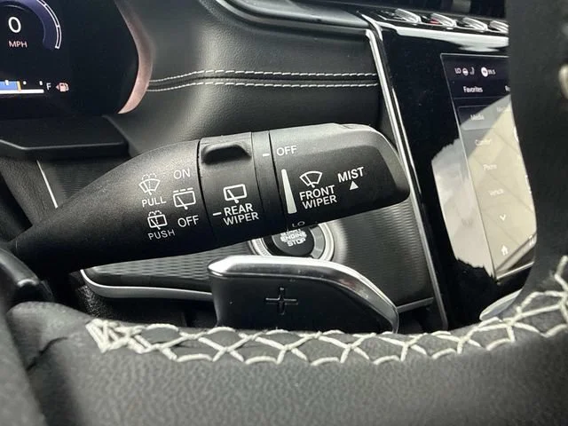 Used 2024 Gray Jeep Altitude image 66
