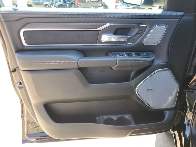 2026 RAM 1500 Laramie - Photo 20
