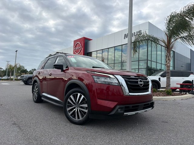 2022 Nissan Pathfinder Platinum