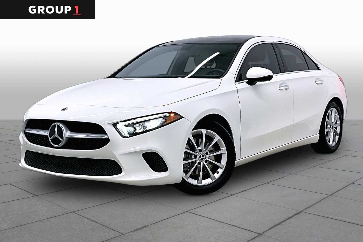 2021 Mercedes-Benz A-Class A220's photo