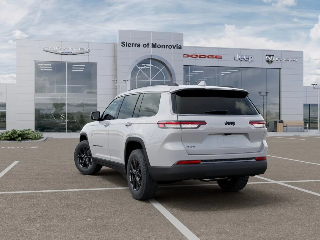 New 2026 Bright White Clear-Coat Exterior Paint Jeep Altitude image 3