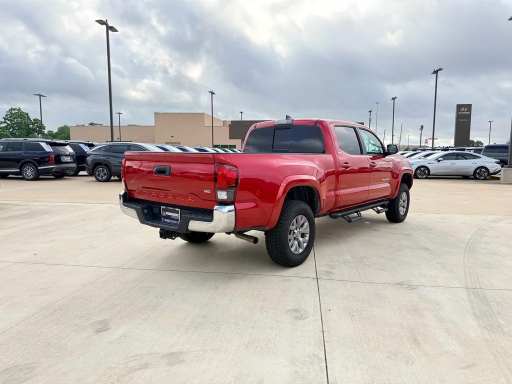 Used 2019 Barcelona Red Metallic Toyota SR5 image 5