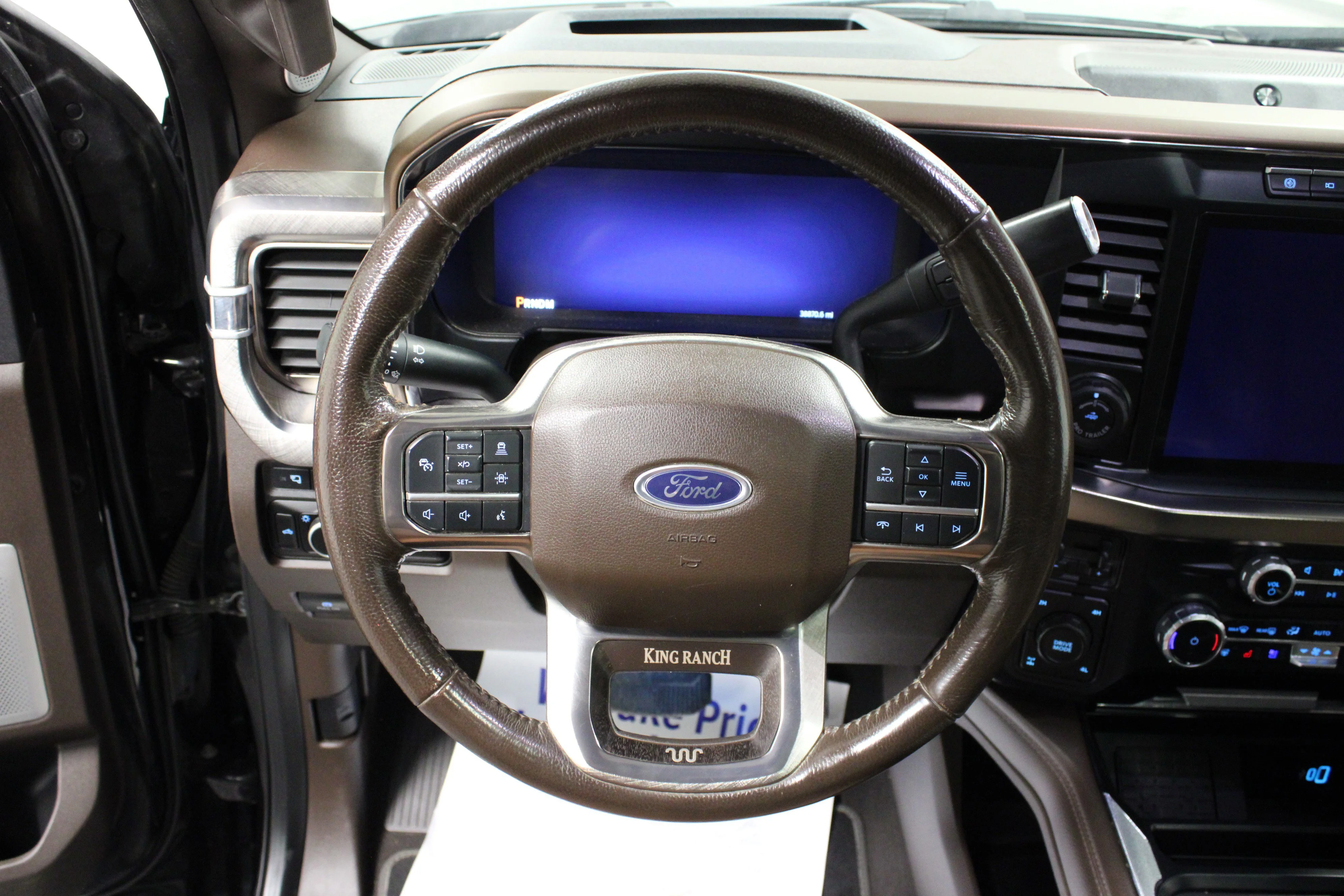 Used 2023 Agate Black Metallic Ford King Ranch image 17