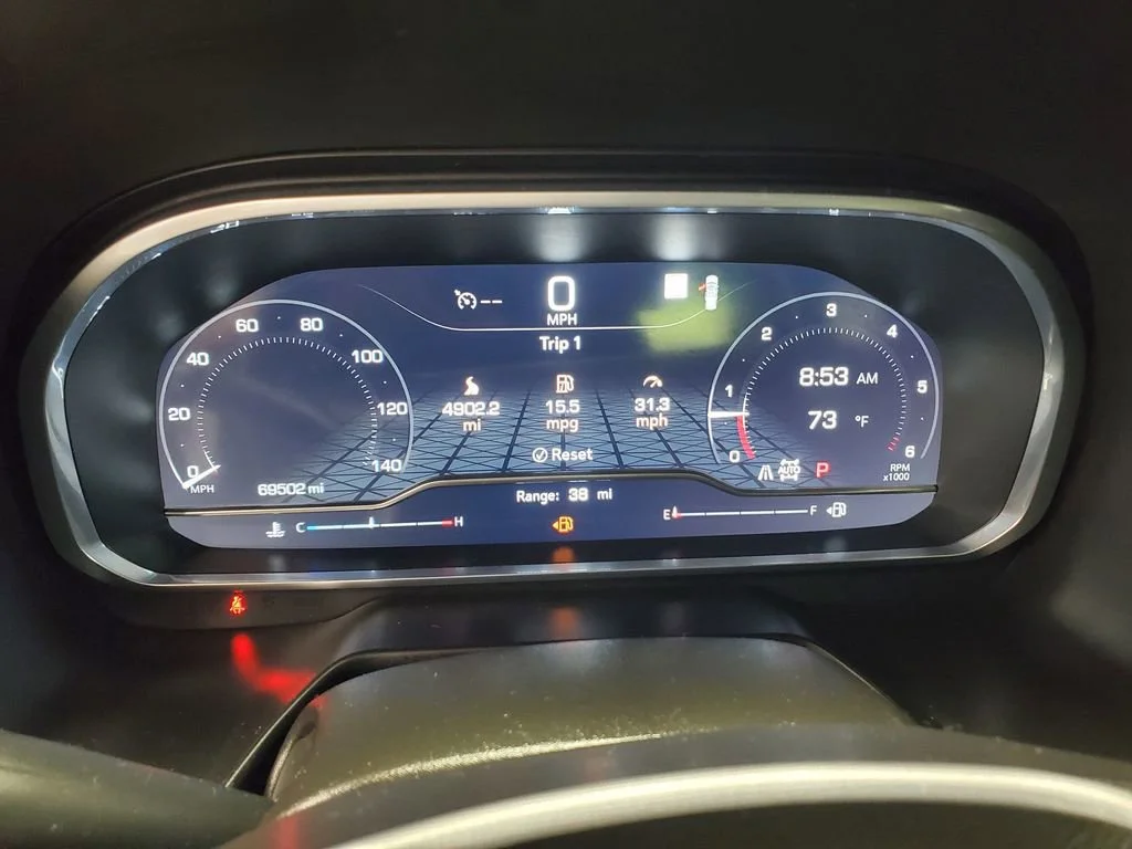 Used 2023 Summit White GMC SLE image 15