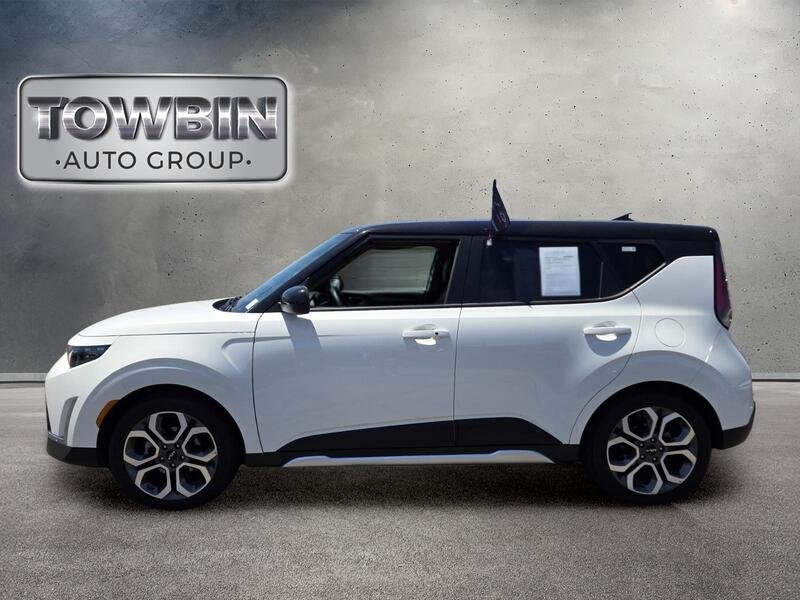 Certified Used 2025 White Kia EX image 8