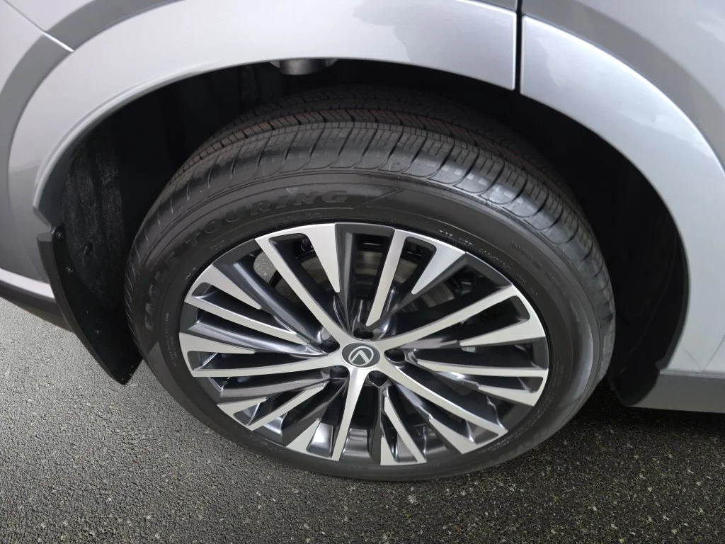 New 2026 Iridium Lexus PREMIUM PLUS image 28