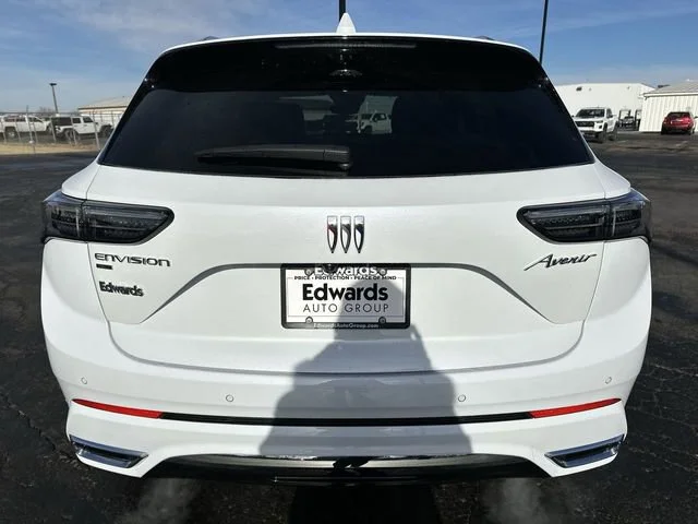 New 2026 Iridescent White Tricoat Buick Avenir image 32