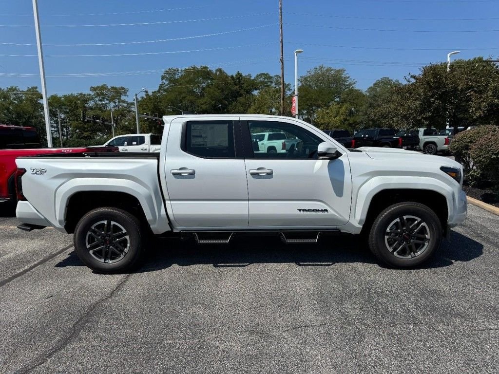 New 2026 Wind Chill Pearl <sup>1</sup> Toyota  TRD Sport image 2
