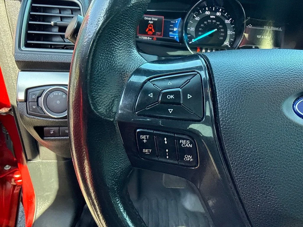Used 2019 Ruby Red Metallic Ford XLT image 11