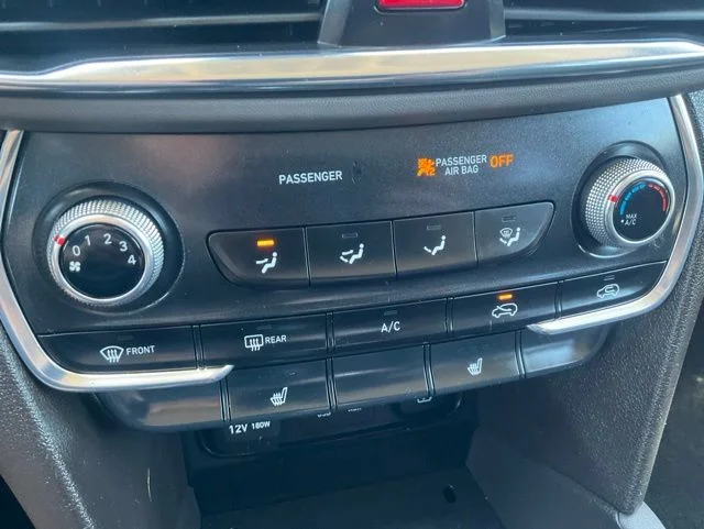Used 2019 Black Hyundai SEL image 16