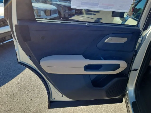 New 2027 Ivory Silver Kia EX image 13