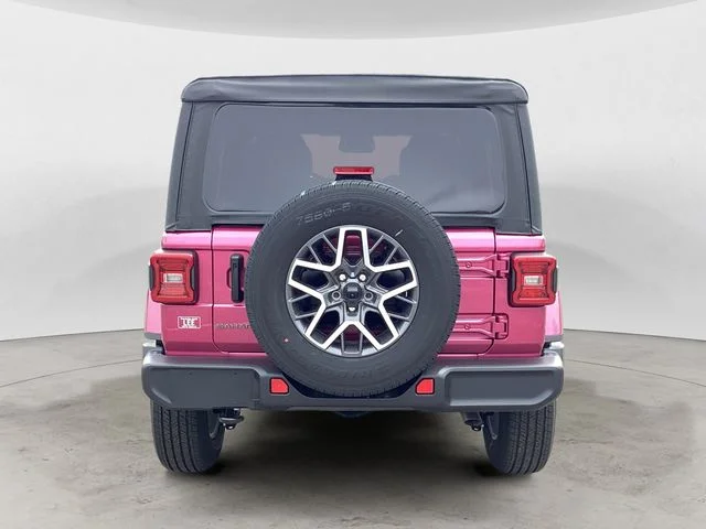 New 2026 Tuscadero Pearlcoat Jeep 4-DOOR SAHARA image 5
