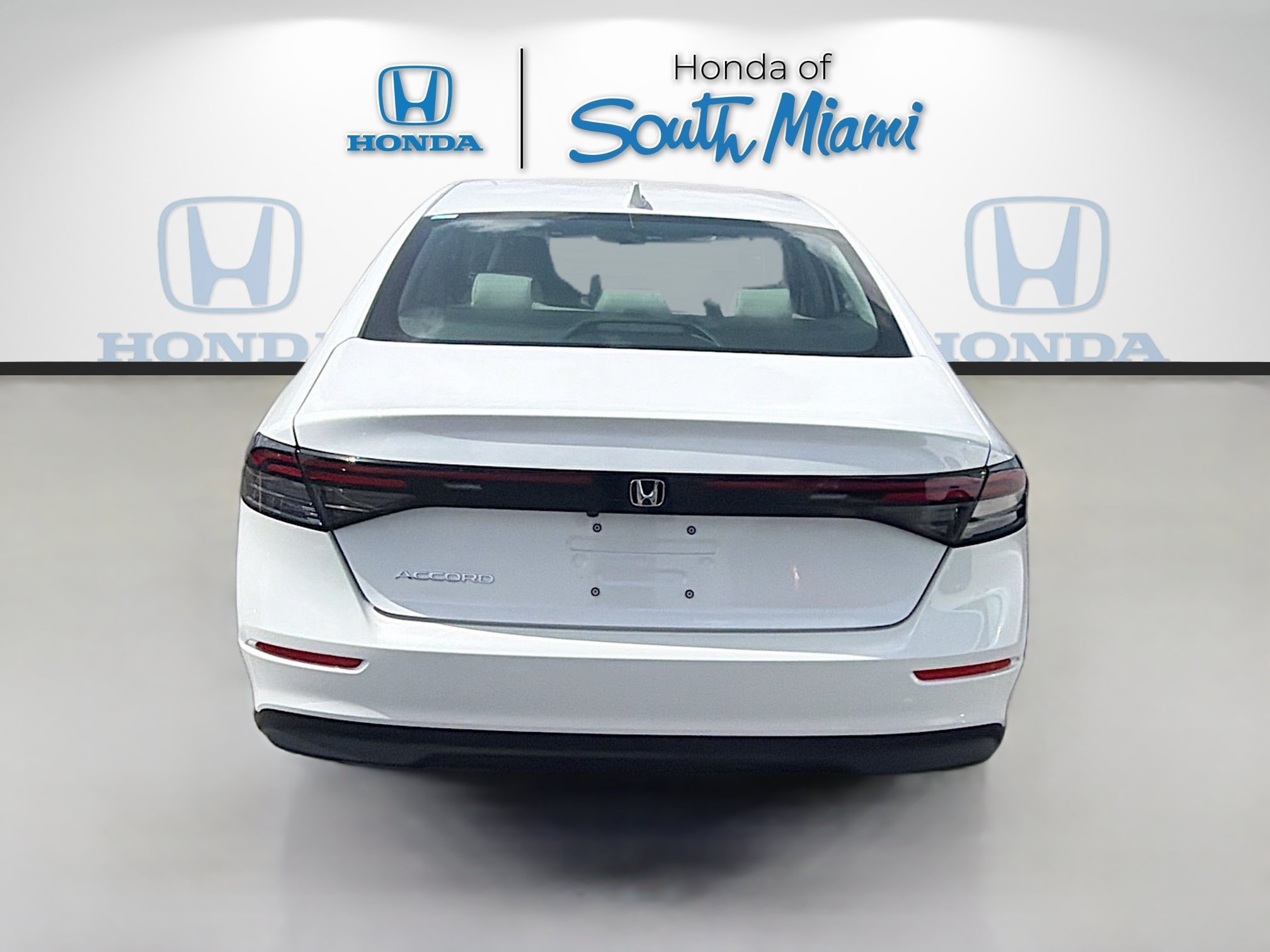 New 2026 Platinum White Pearl Honda LX image 6