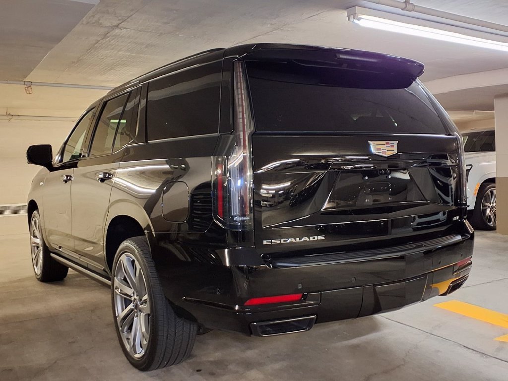 2026 Cadillac Escalade Sport - Photo 10