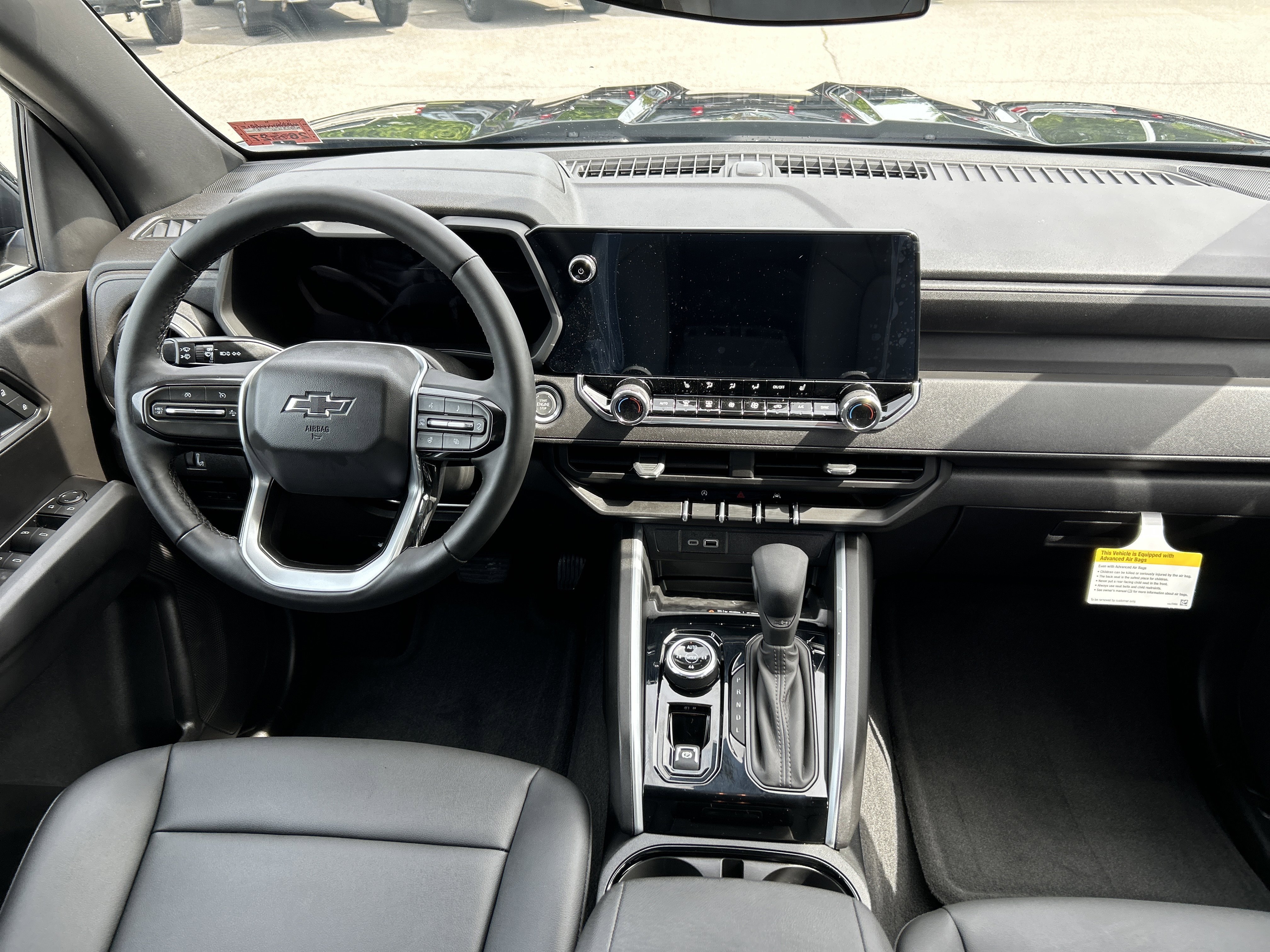 2026 Chevrolet Colorado Trail Boss - Photo 8