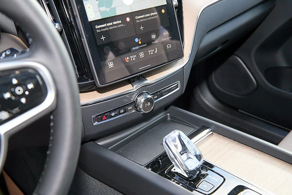New 2026 Vapour Grey Volvo Core image 16
