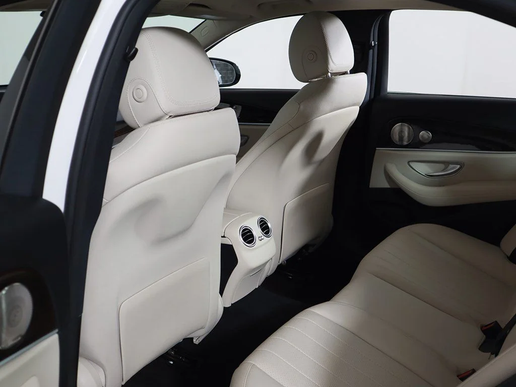 2022 Mercedes-Benz E-Class E350 - Photo 30