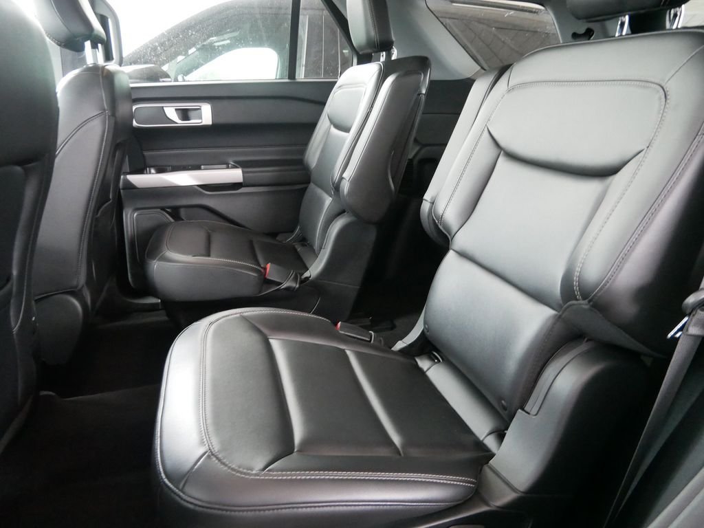 Certified Used 2023 Gray Ford XLT image 13