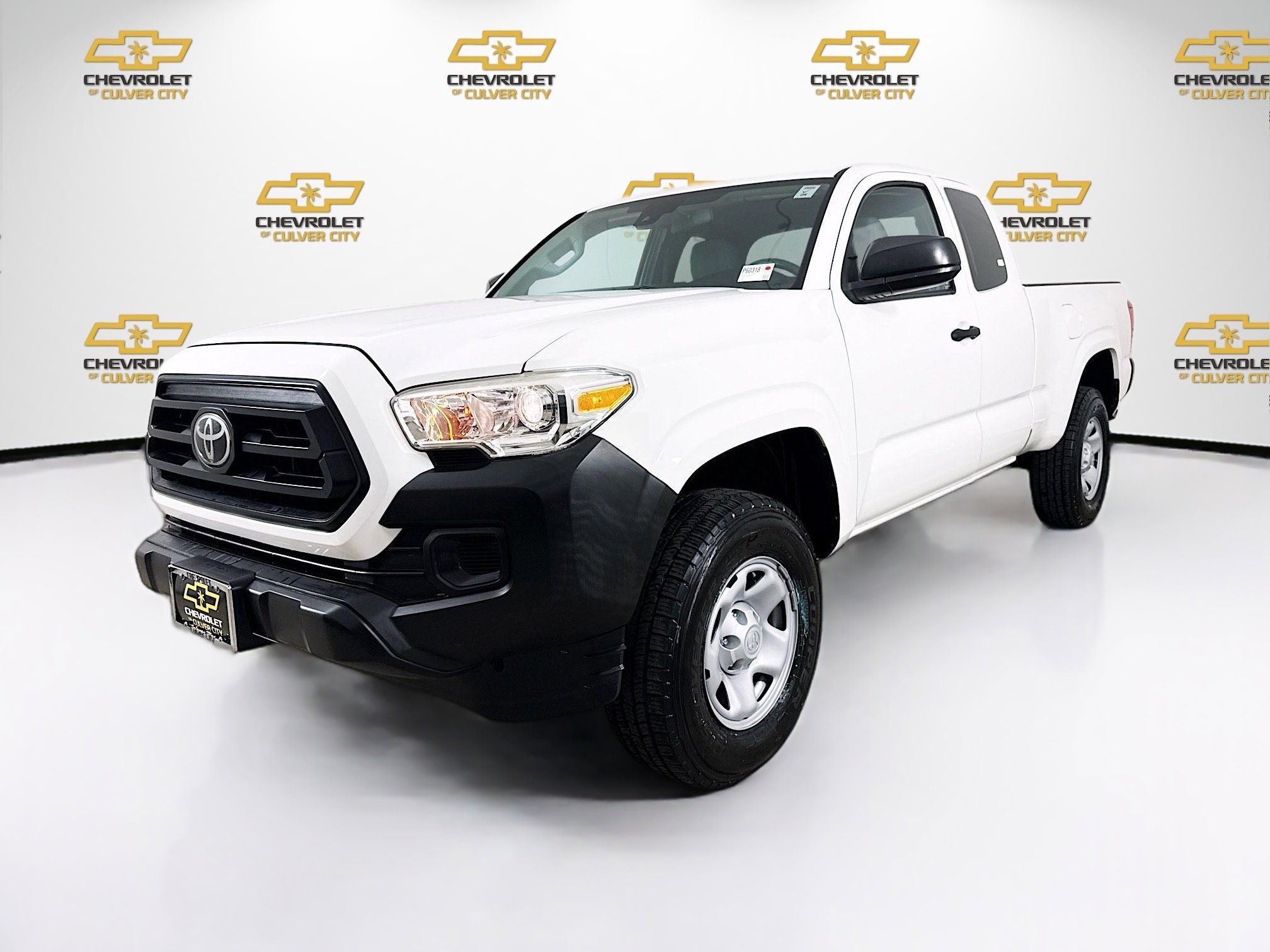 Used 2021  Toyota SR image 3