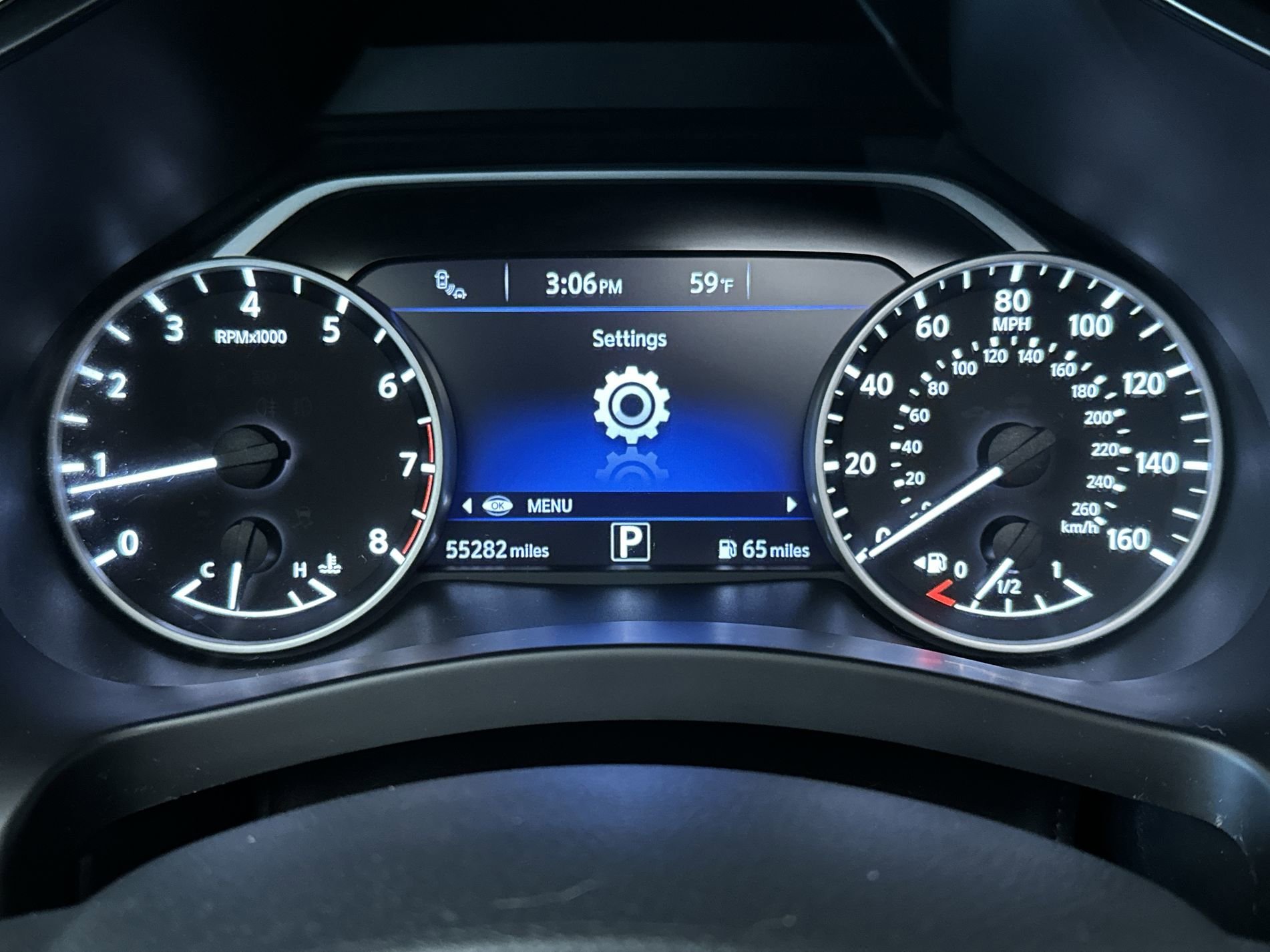 Used 2018 Gun Metallic Nissan SL image 17