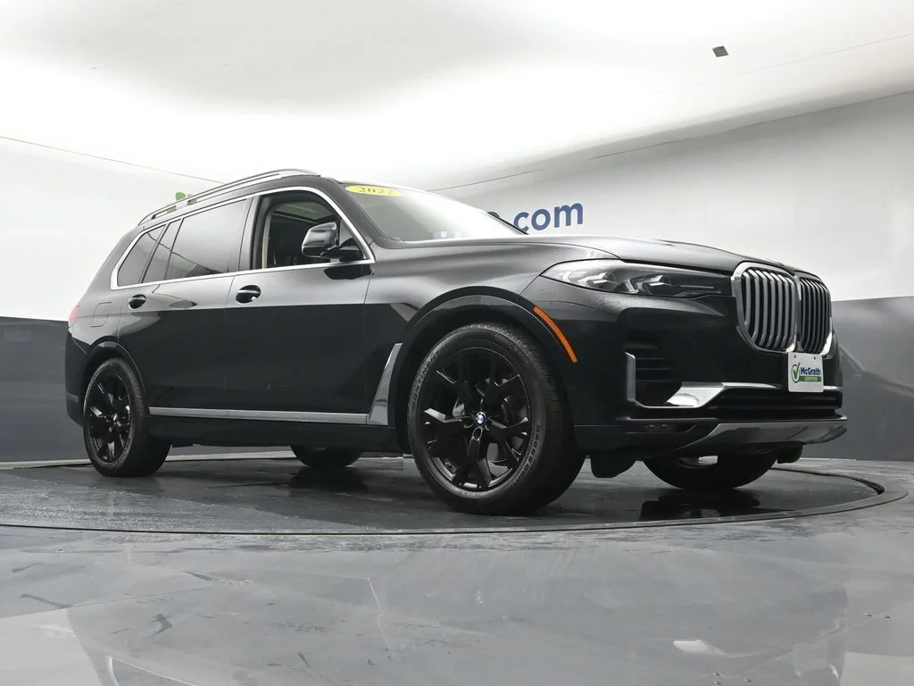 Certified Used 2022 Black BMW xDrive40i image 32